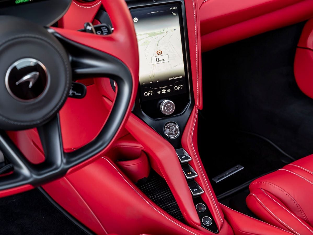 2024 McLaren 750S Base