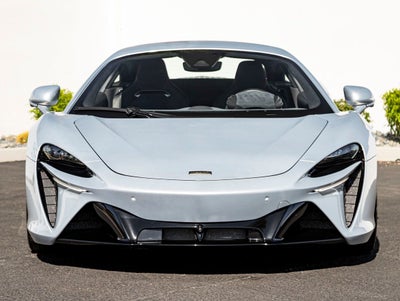2025 McLaren Artura Base