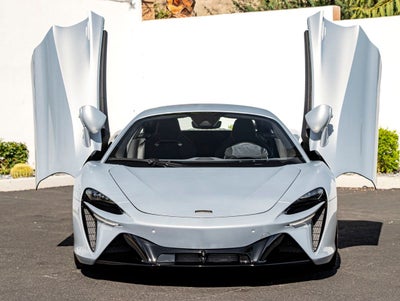 2025 McLaren Artura Base