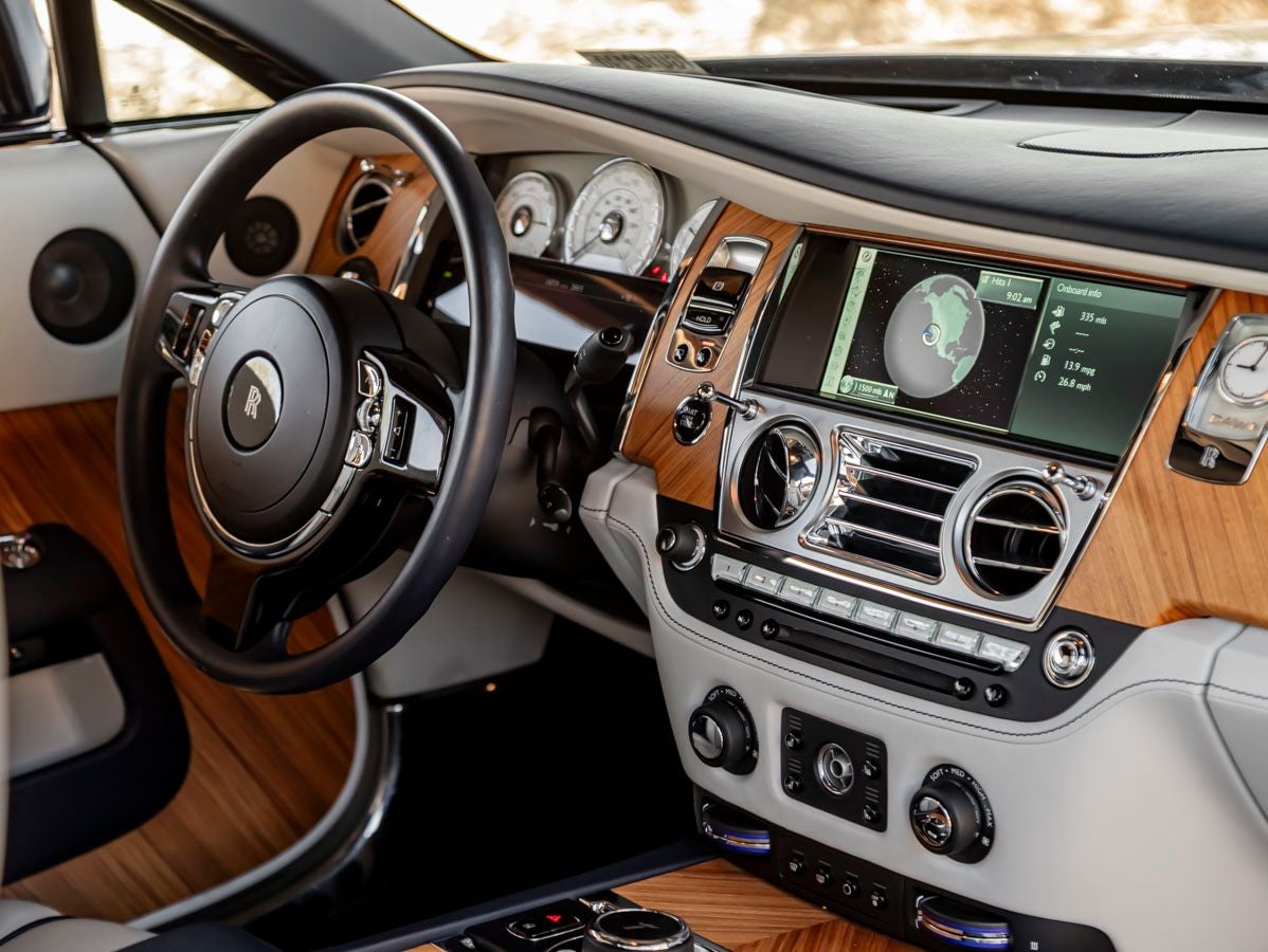 2016 Rolls-Royce Dawn Base
