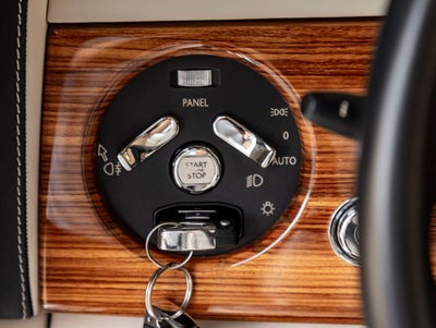 2015 Rolls-Royce Phantom Drophead Coupe 