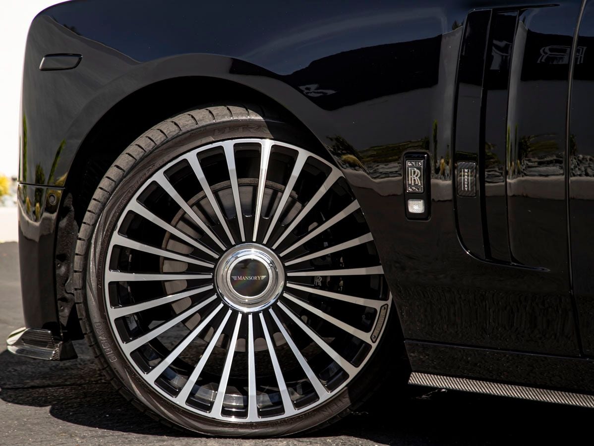 2023 Rolls-Royce Phantom 
