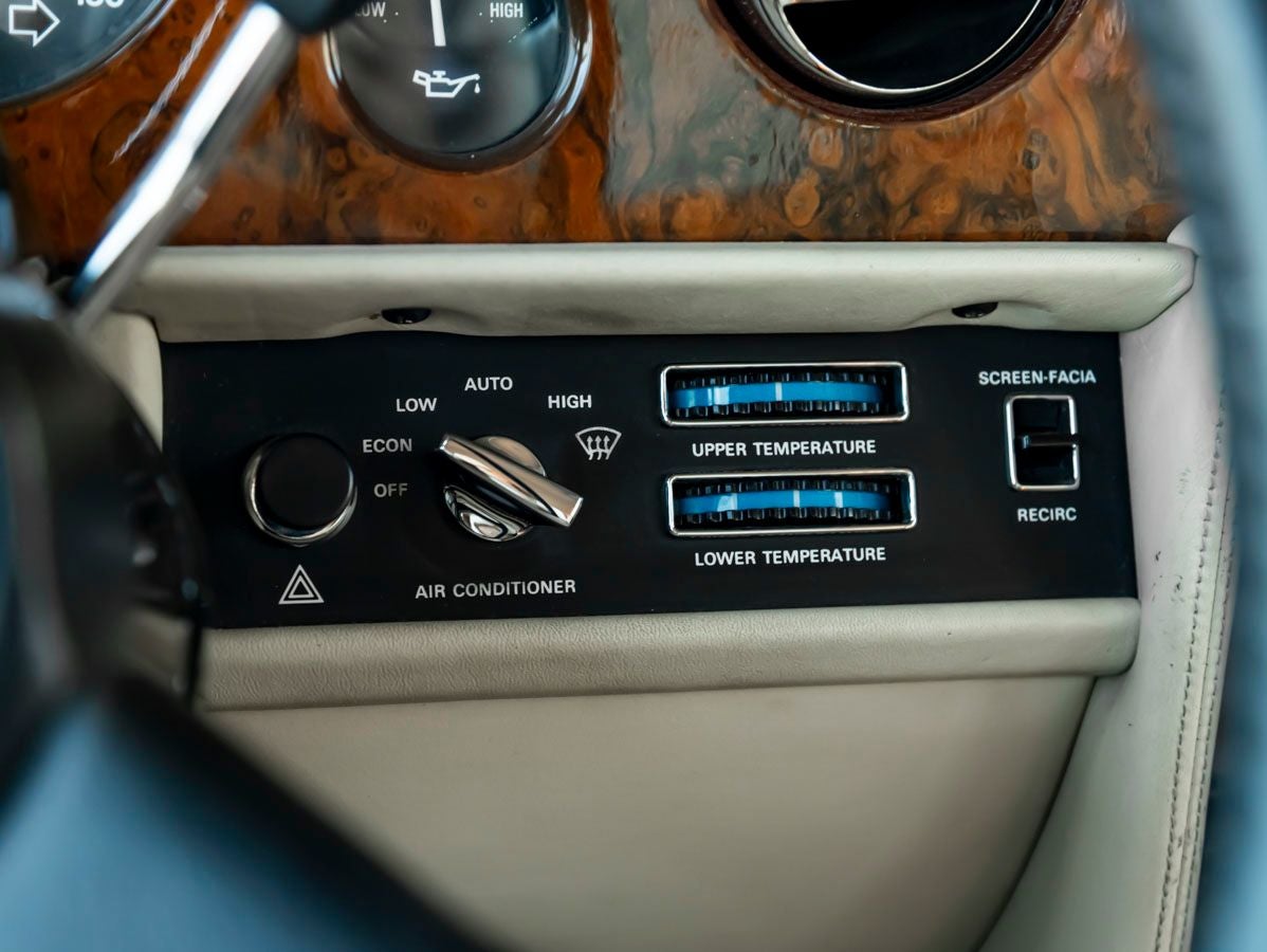 1989 Rolls-Royce Corniche 