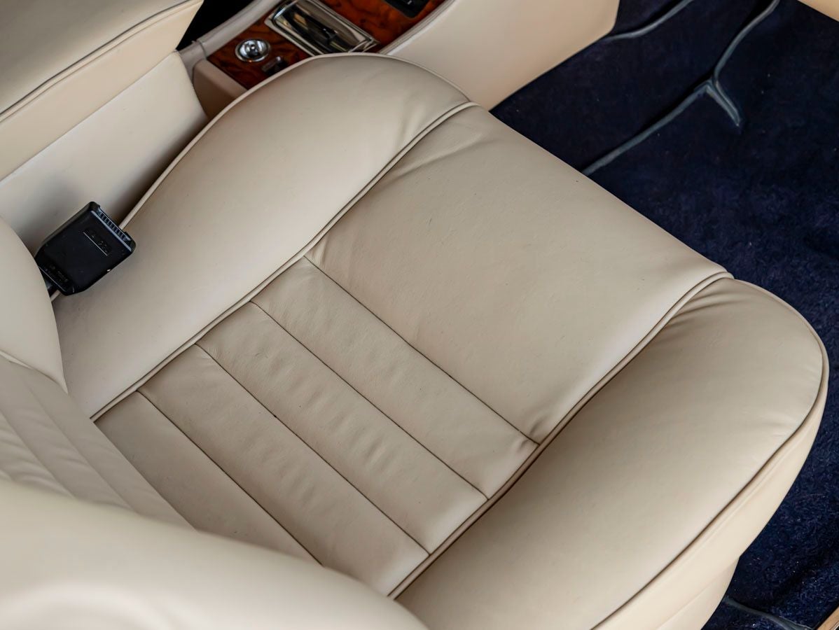 1989 Rolls-Royce Corniche 