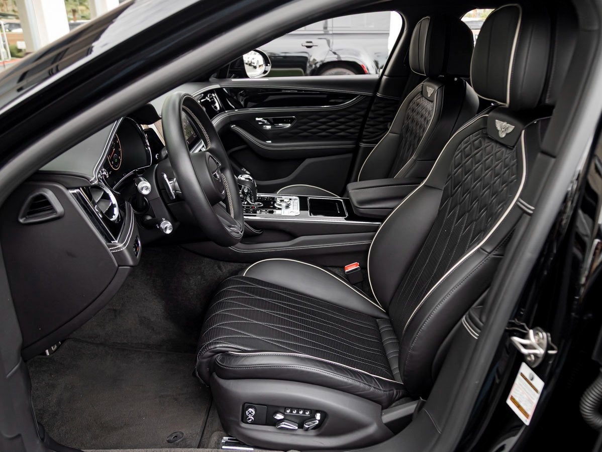 2022 Bentley Flying Spur V8