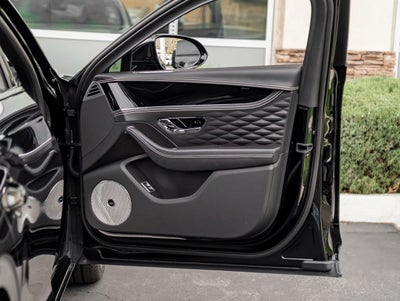 2022 Bentley Flying Spur V8