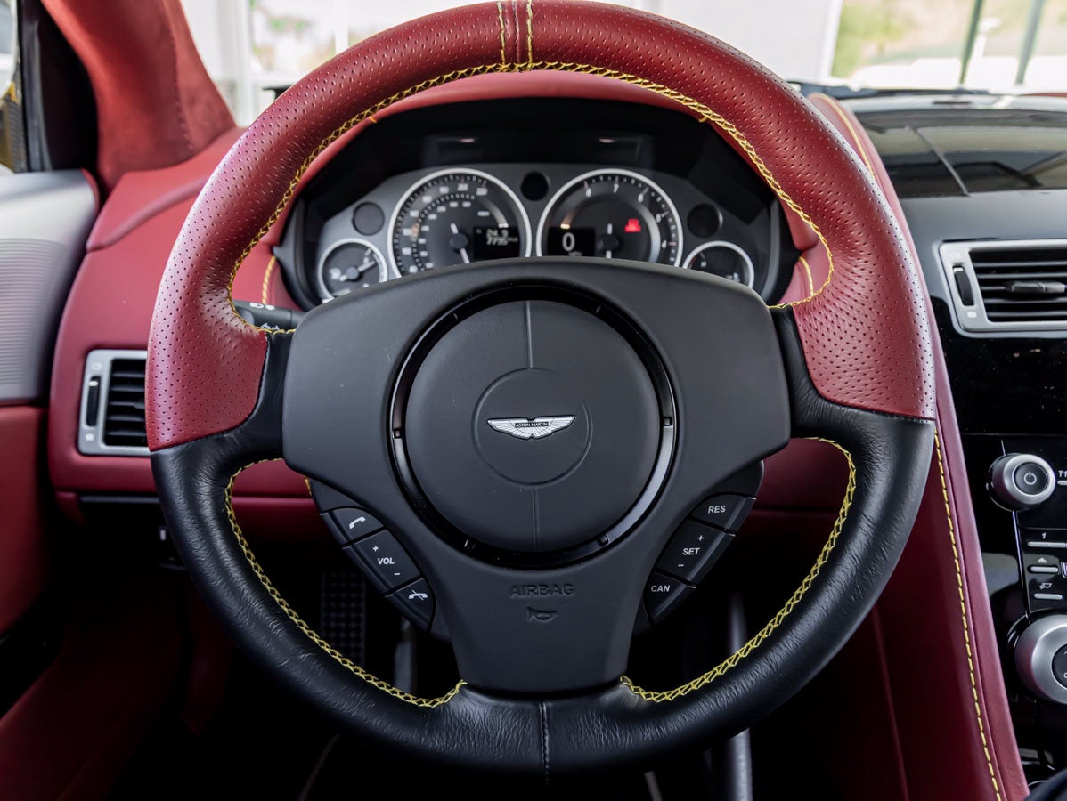 2009 Aston Martin DBS Base