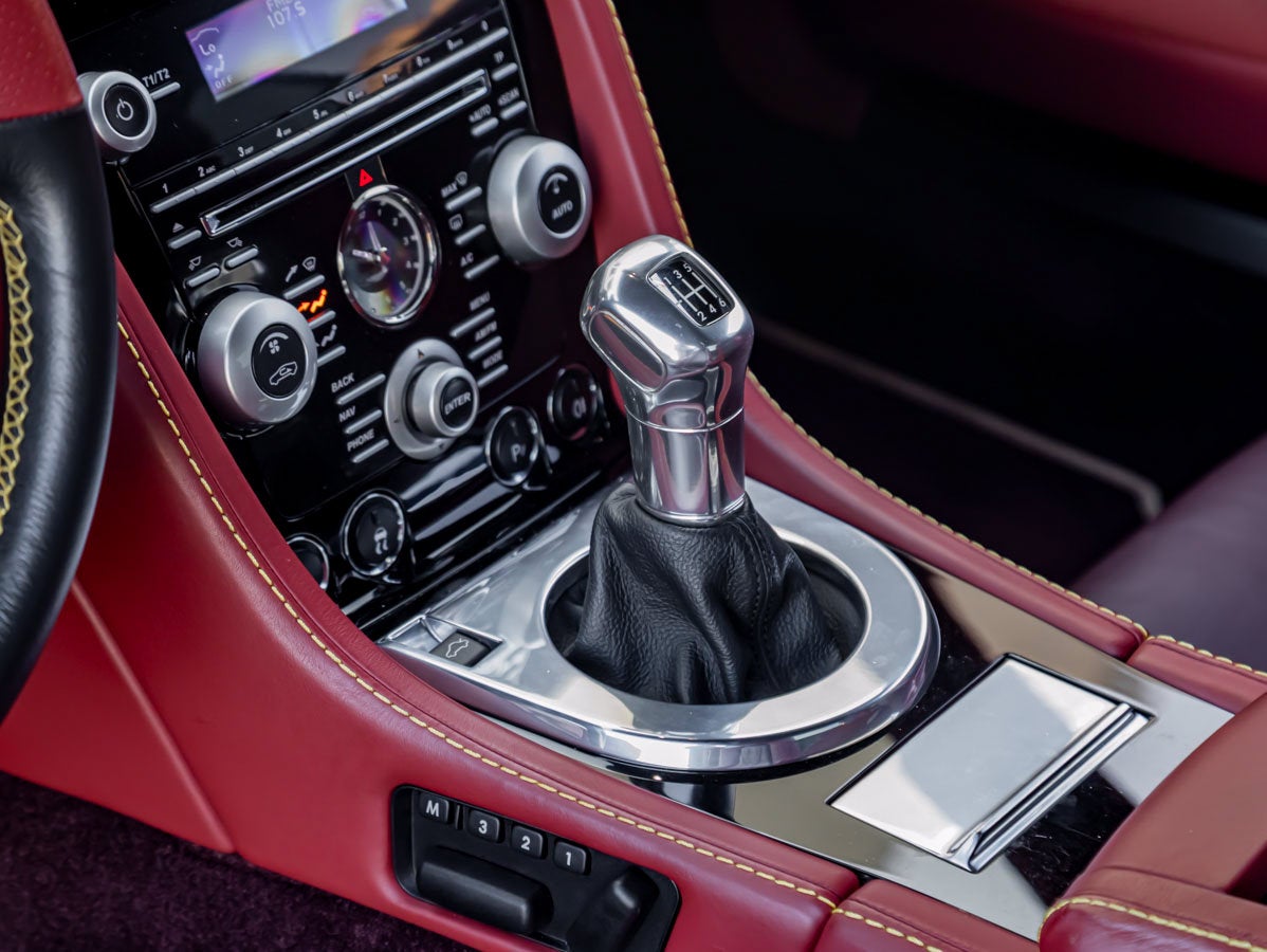 2009 Aston Martin DBS Base