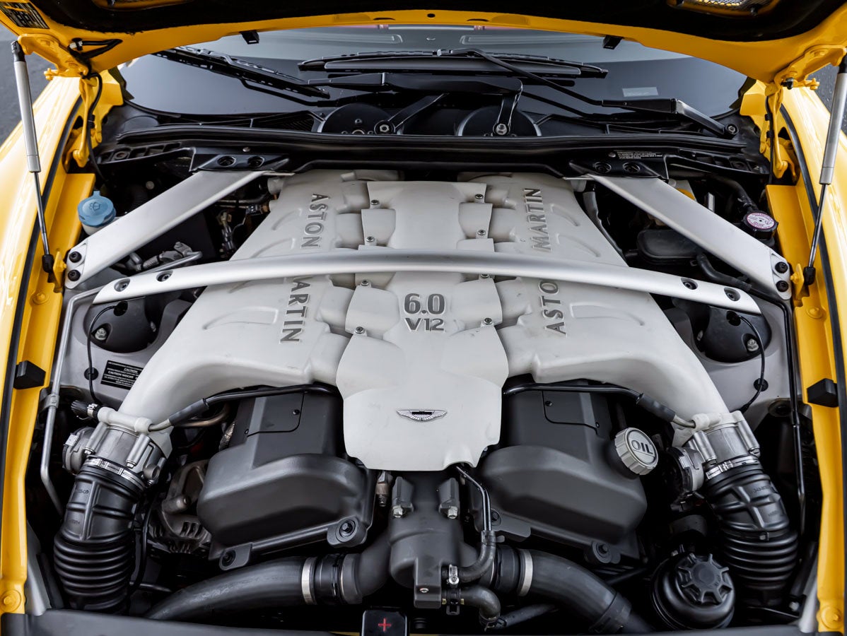 2009 Aston Martin DBS Base
