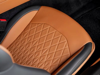 2024 Aston Martin DB12 Base