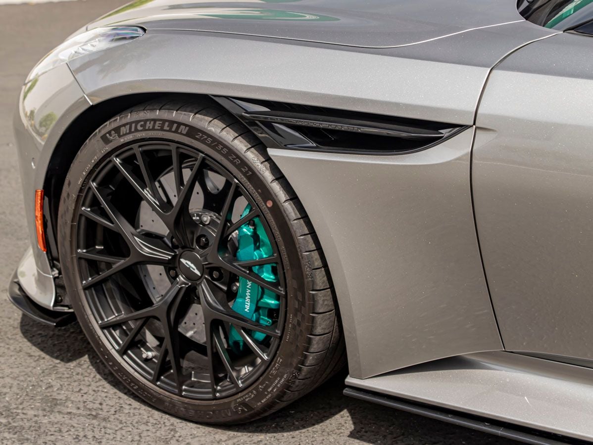 2024 Aston Martin DB12 Base