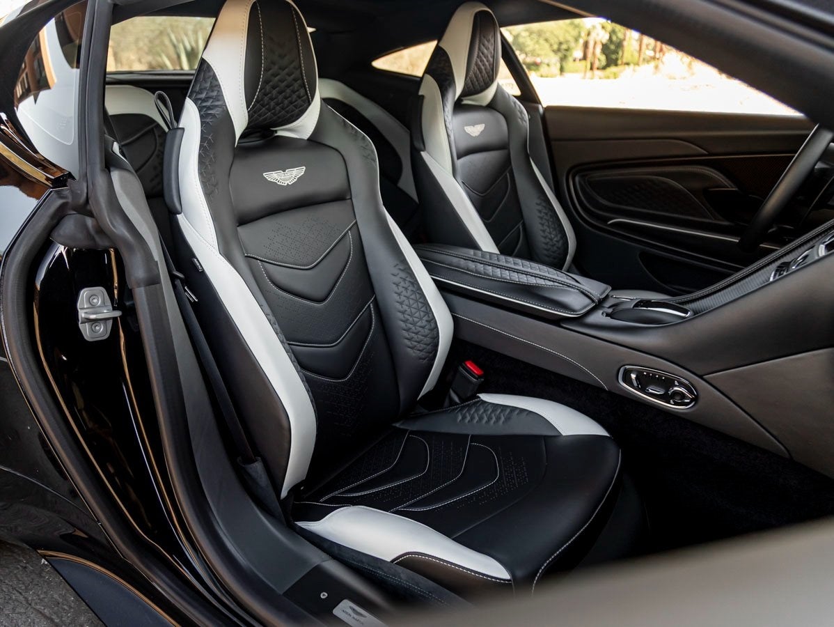 2022 Aston Martin DBS Superleggera