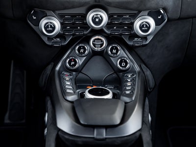 2021 Aston Martin Vantage Base