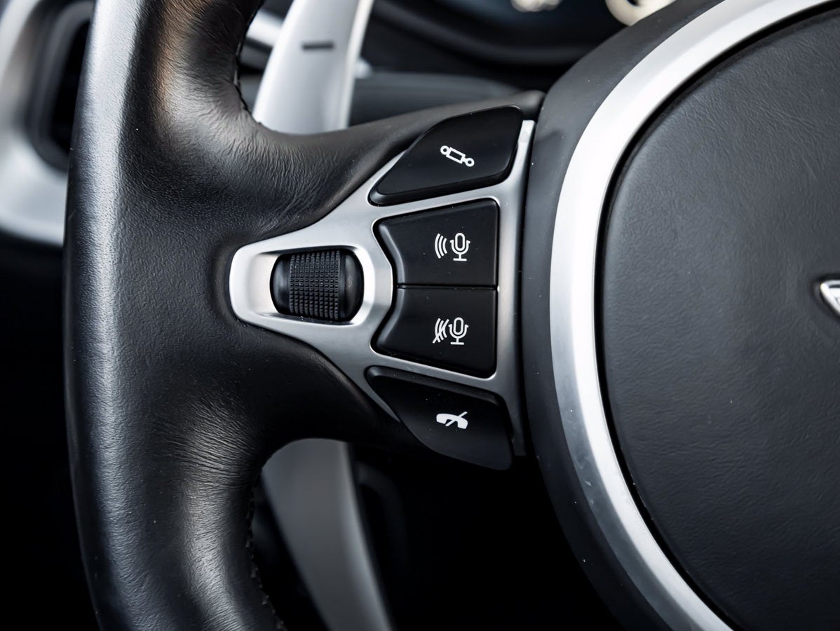2021 Aston Martin Vantage Base