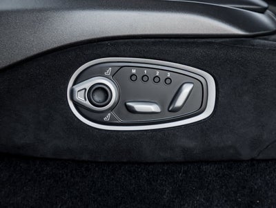 2021 Aston Martin Vantage Base