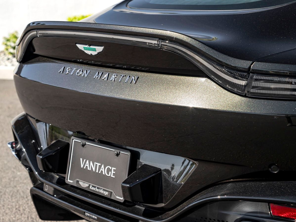 2025 Aston Martin Vantage Base