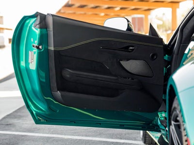 2025 Aston Martin Vantage Base