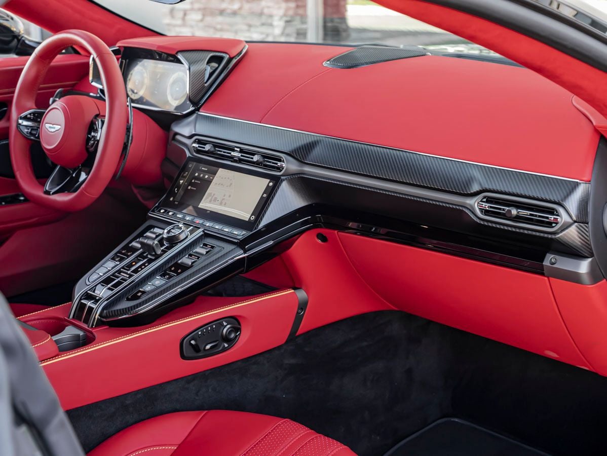 2026 Aston Martin Vantage Base