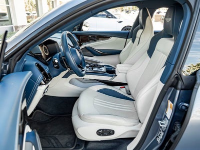 2025 Aston Martin DBX 707