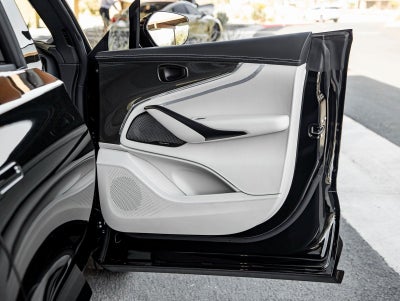 2025 Aston Martin DBX 707