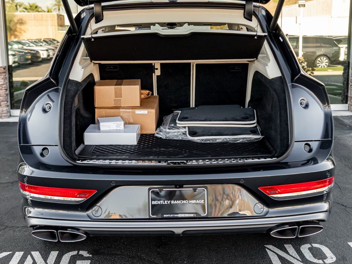 2025 Bentley Bentayga Atelier V8