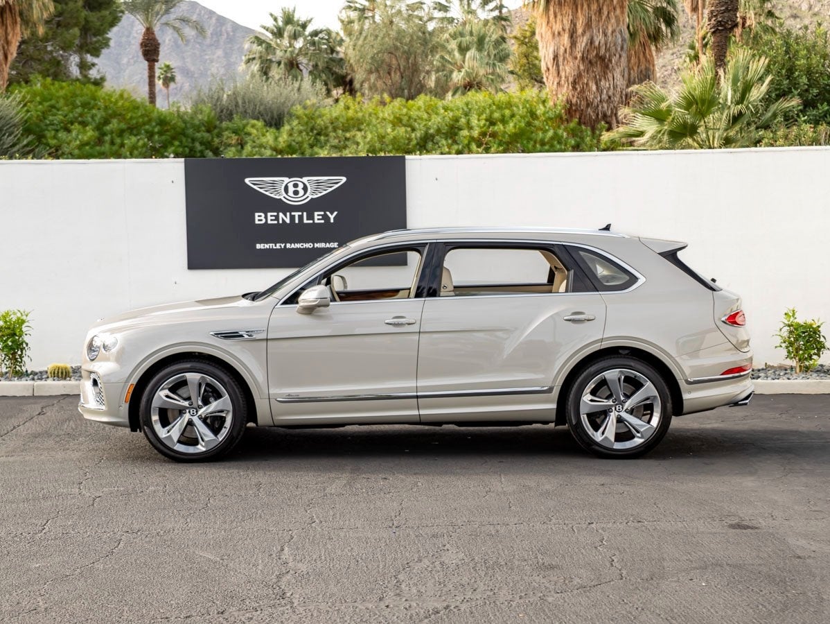 2023 Bentley Bentayga EWB Azure V8 Base