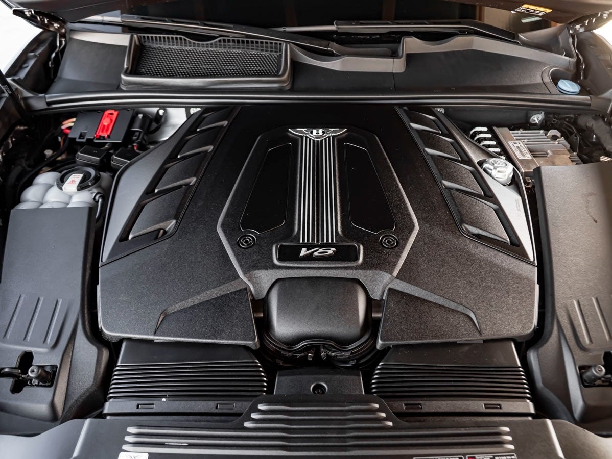 2023 Bentley Bentayga EWB Azure V8