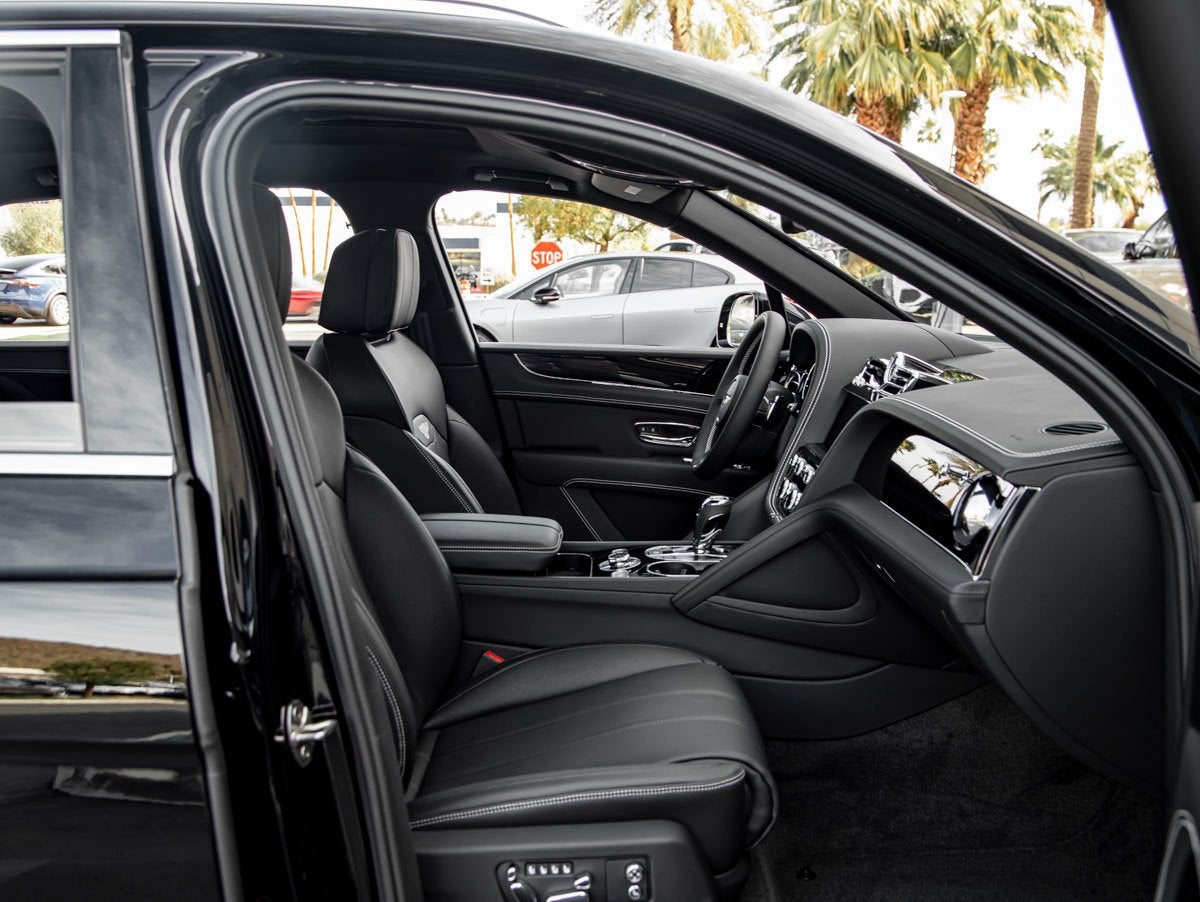 2025 Bentley Bentayga EWB Base