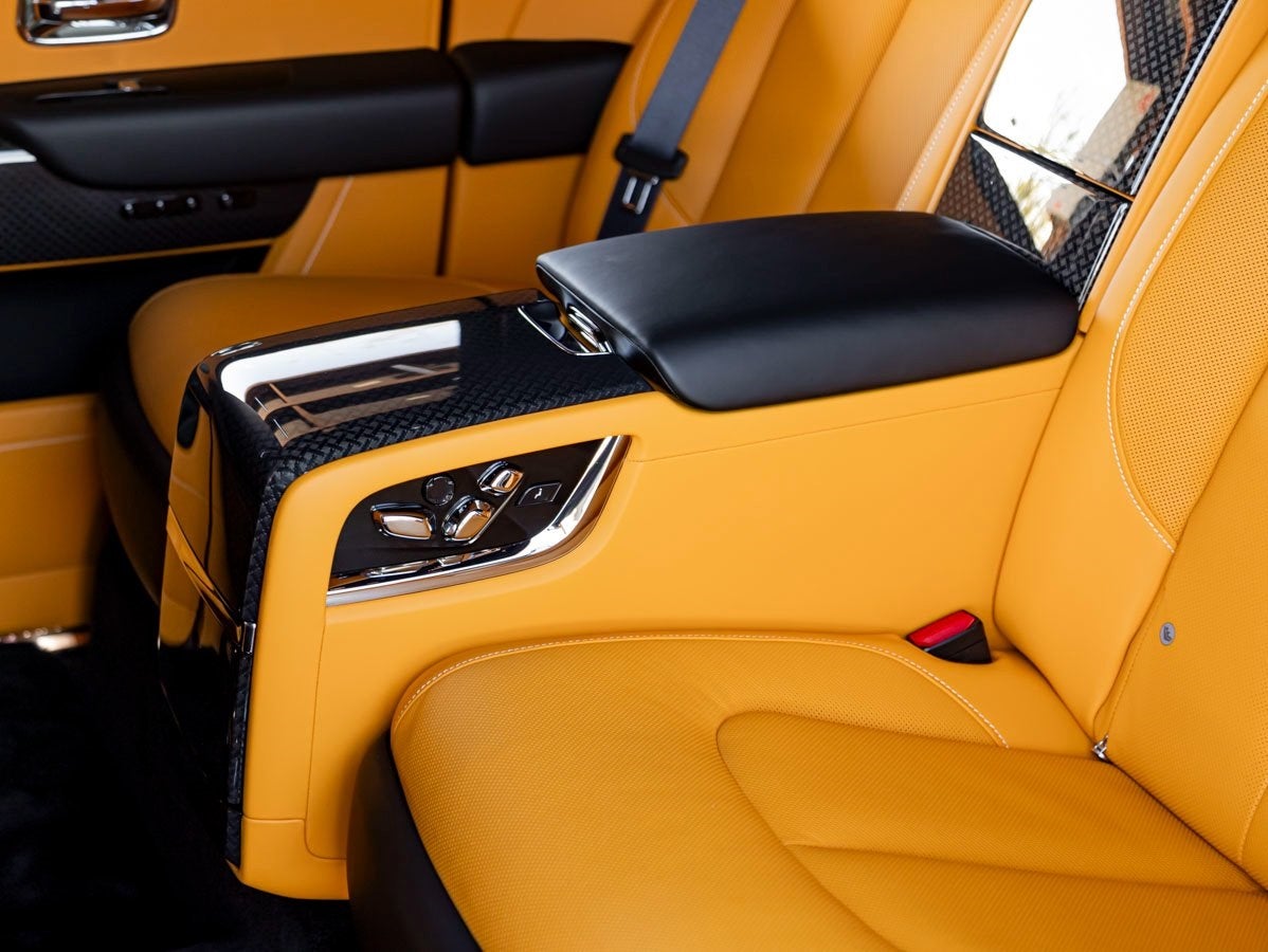 2026 Rolls-Royce Black Badge Cullinan