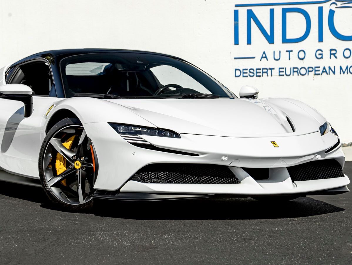 2024 Ferrari SF90 Spider Base