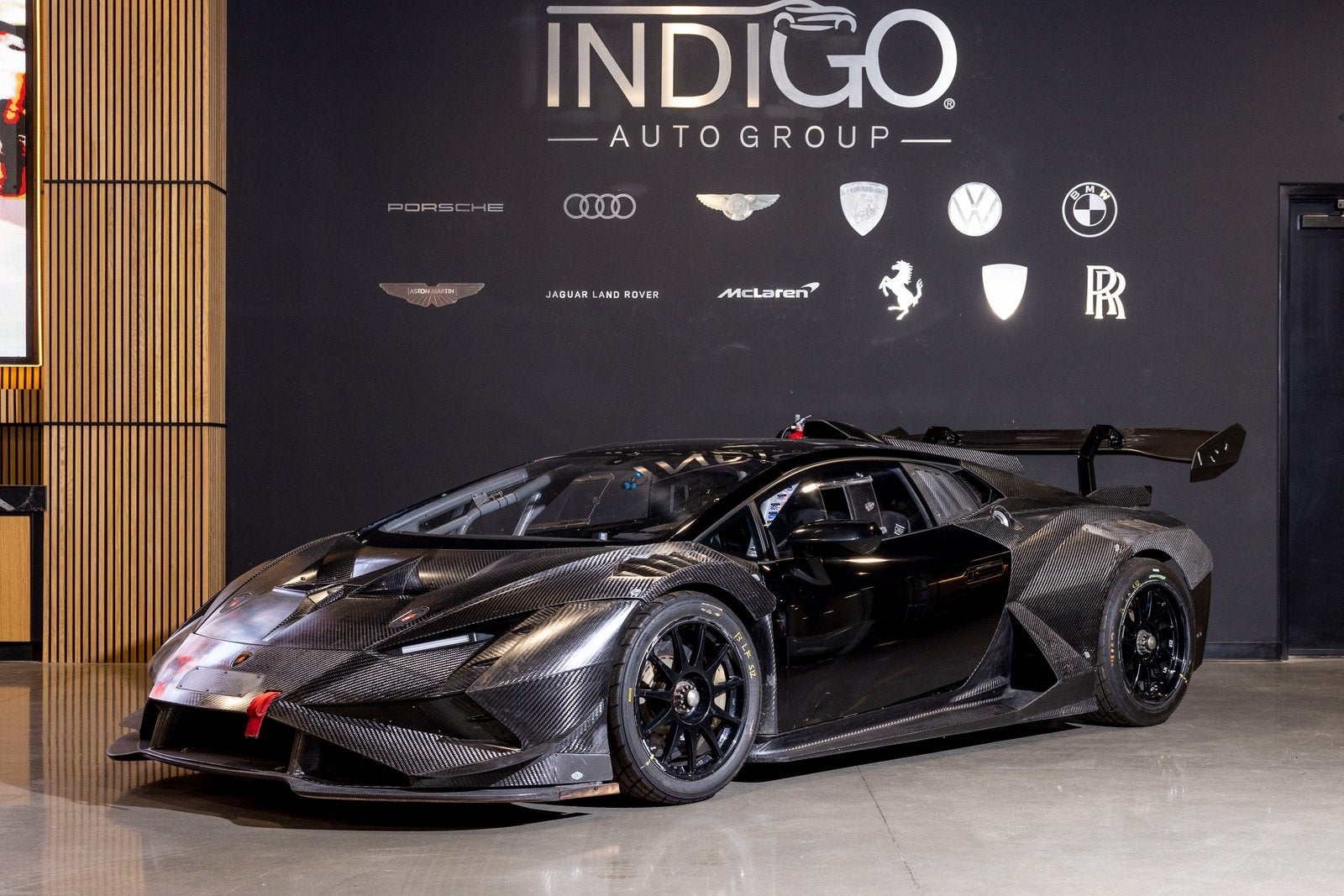 2023 Lamborghini Huracán Super Trofeo Base