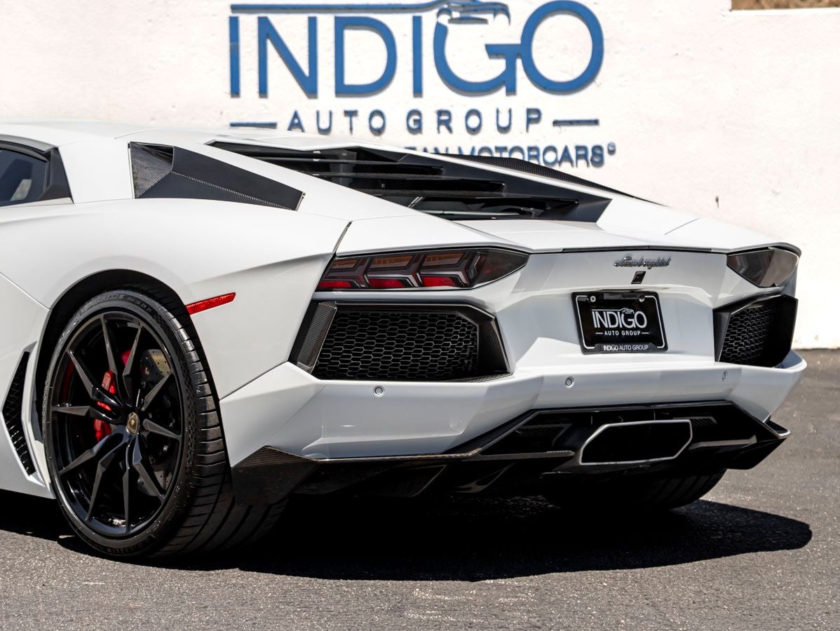 2014 Lamborghini Aventador Base