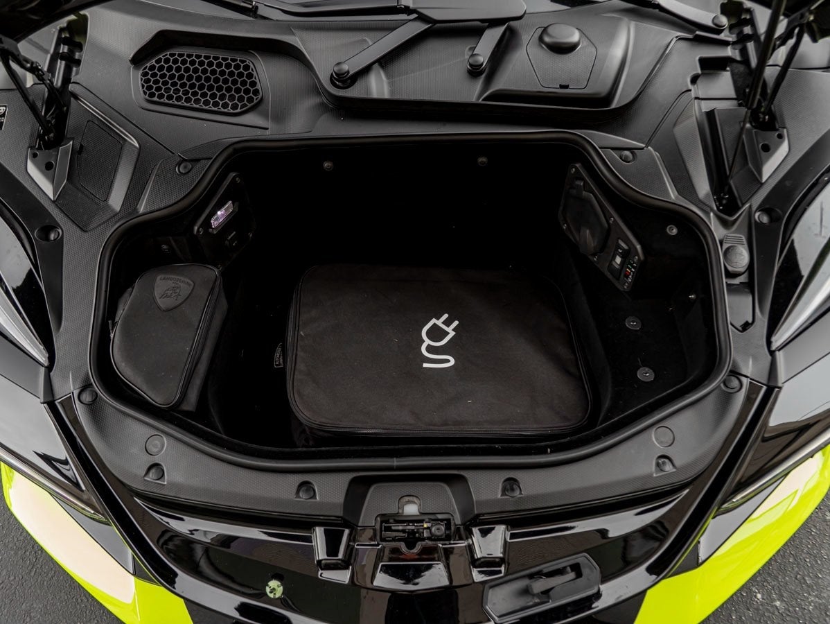 2025 Lamborghini Revuelto Base