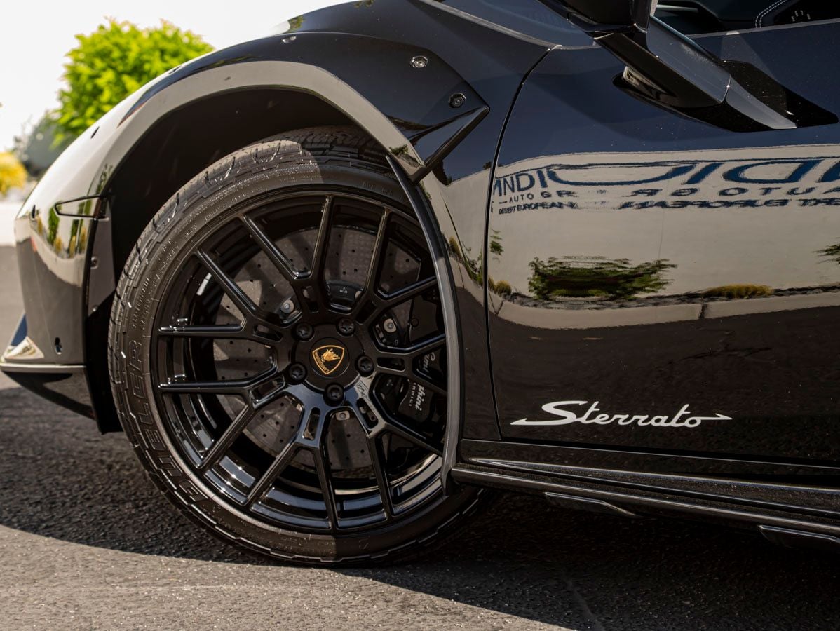 2024 Lamborghini Huracan Sterrato Base