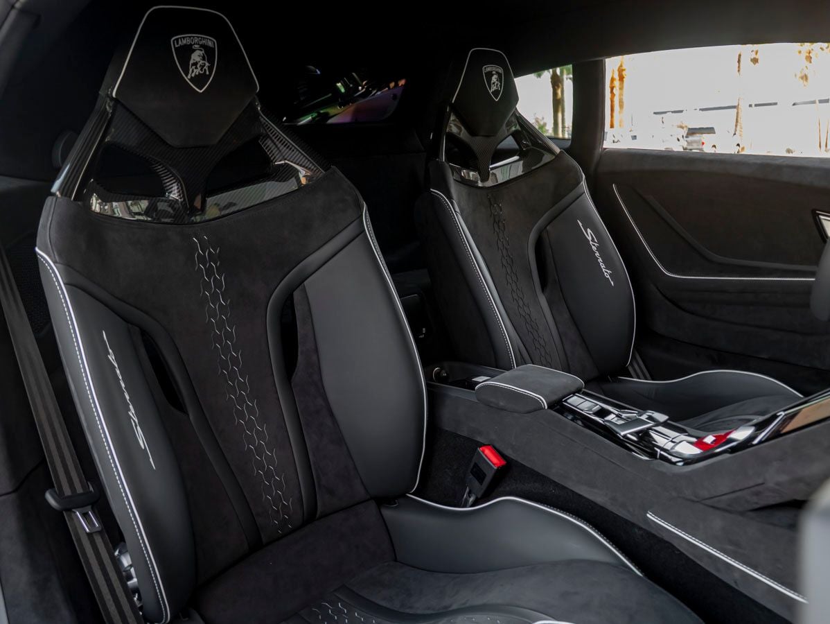 2024 Lamborghini Huracan Sterrato Base
