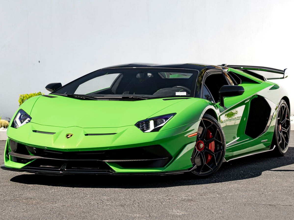 2020 Lamborghini Aventador SVJ Base
