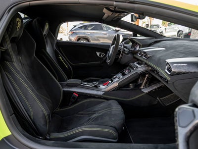 2019 Lamborghini Huracan Performante