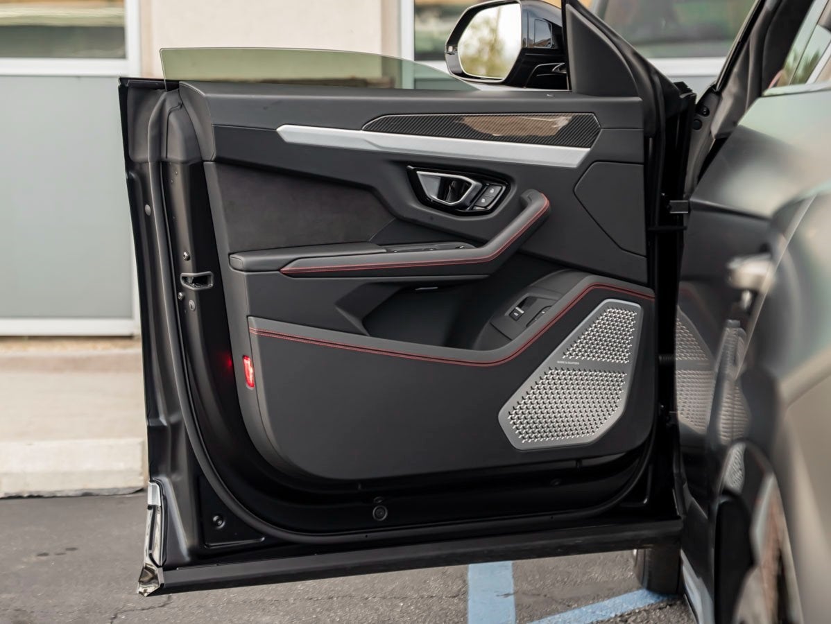 2020 Lamborghini Urus Base