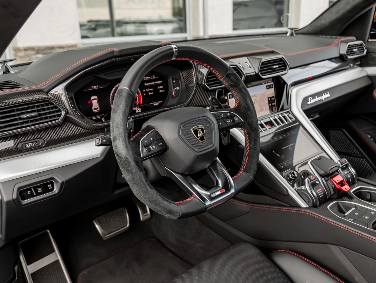 2020 Lamborghini Urus Base