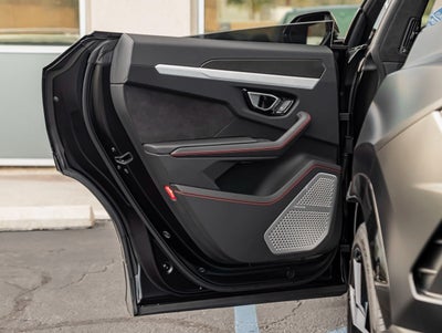 2020 Lamborghini Urus Base