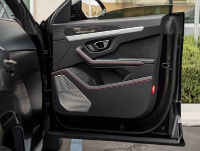 2020 Lamborghini Urus Base