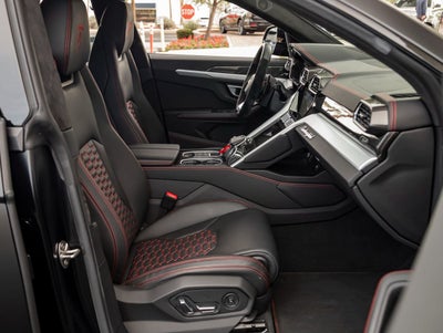 2020 Lamborghini Urus Base