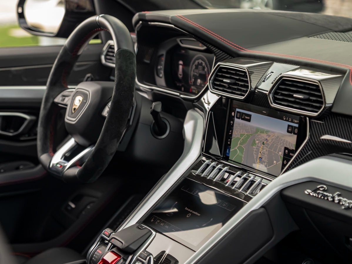 2020 Lamborghini Urus Base