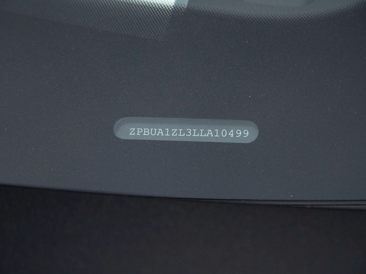 2020 Lamborghini Urus Base