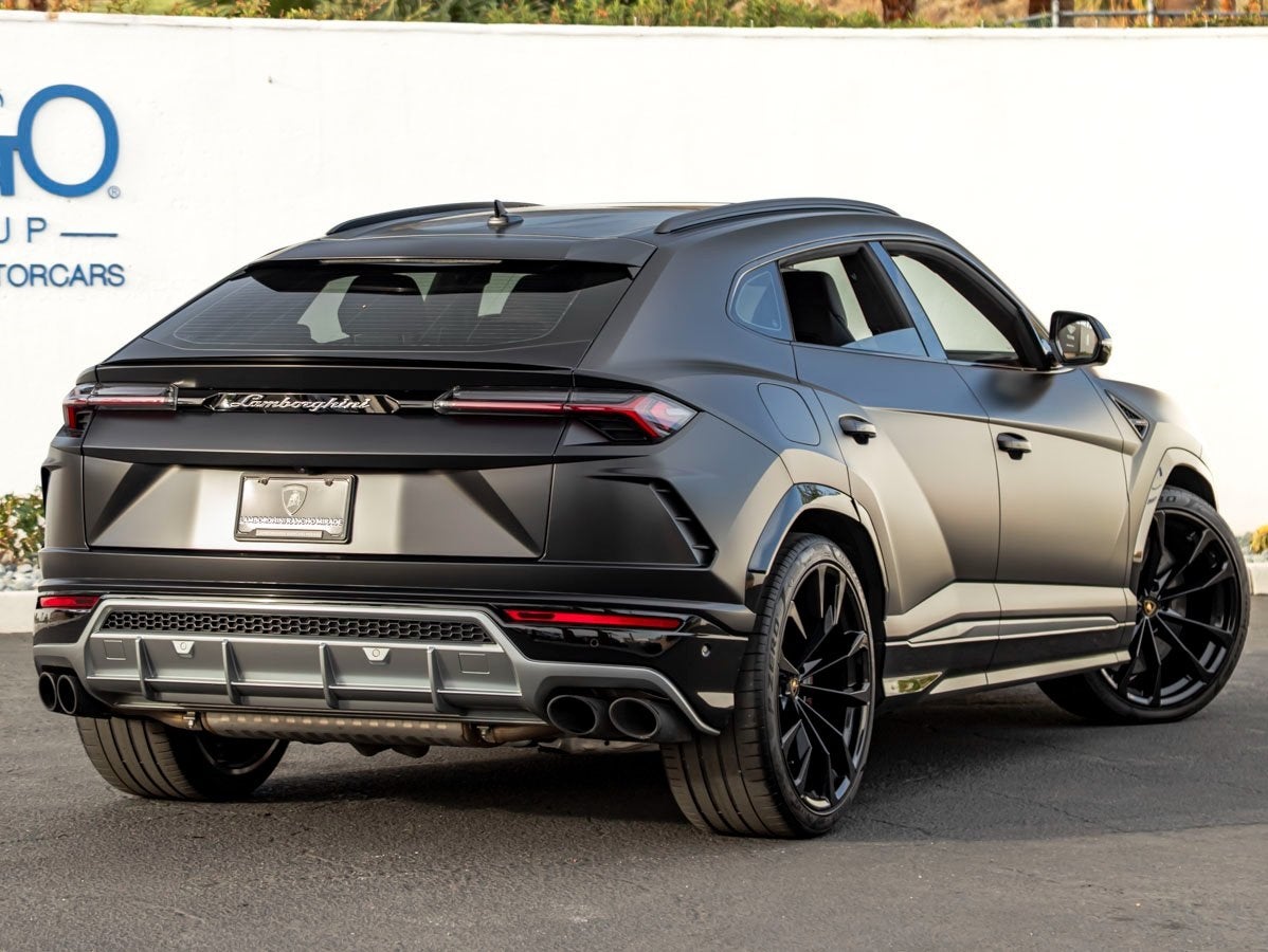 2020 Lamborghini Urus Base