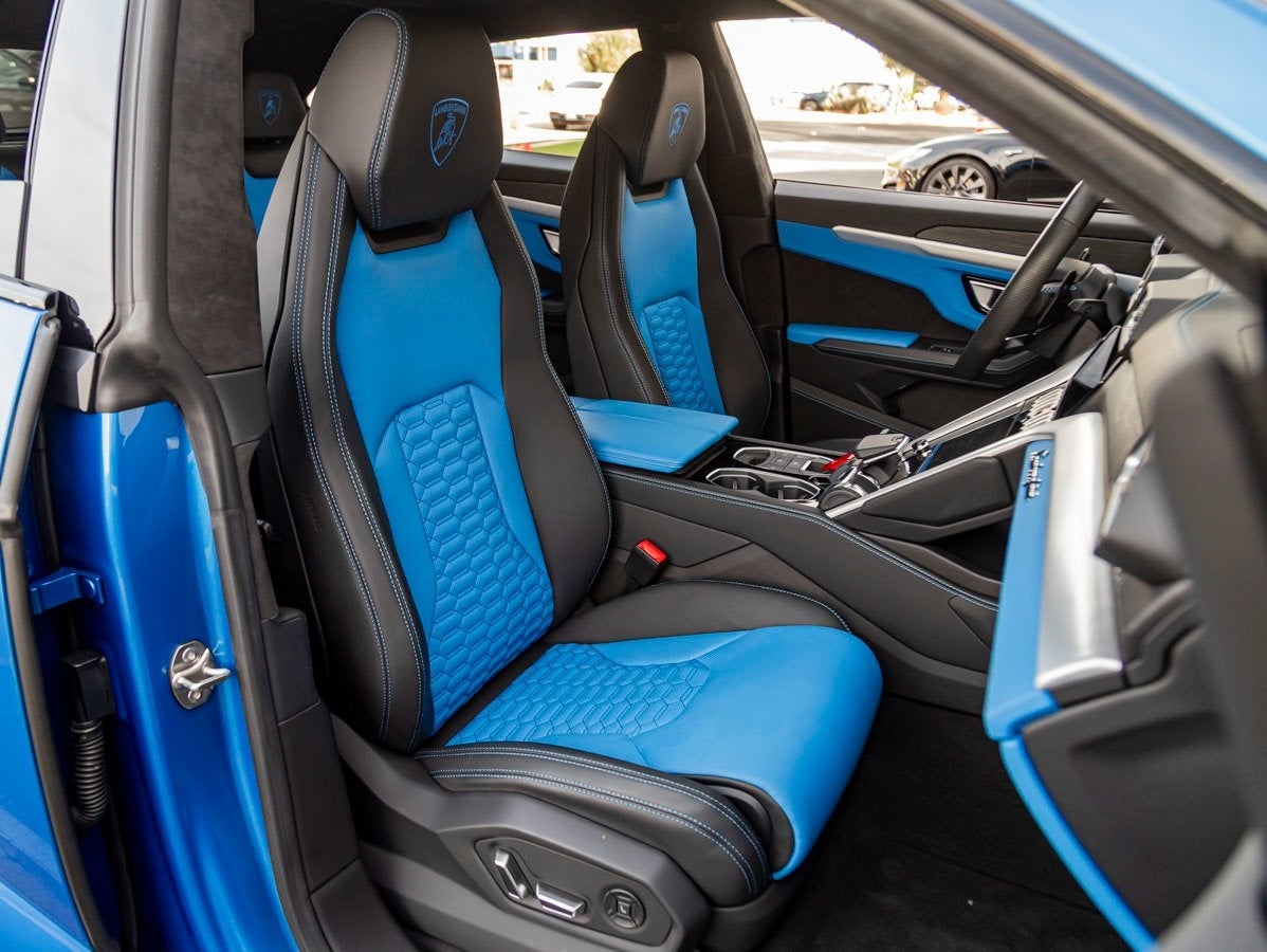 2022 Lamborghini Urus Base