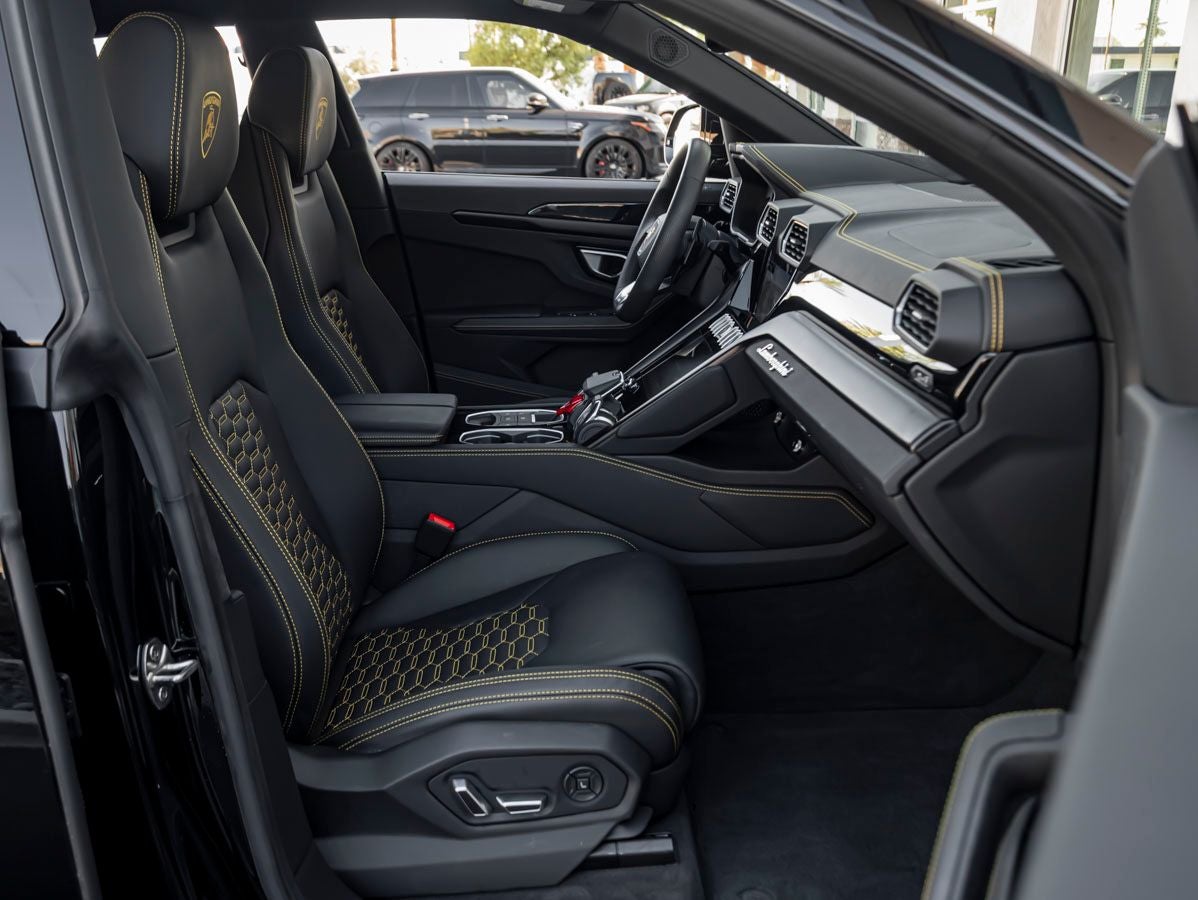 2024 Lamborghini Urus S