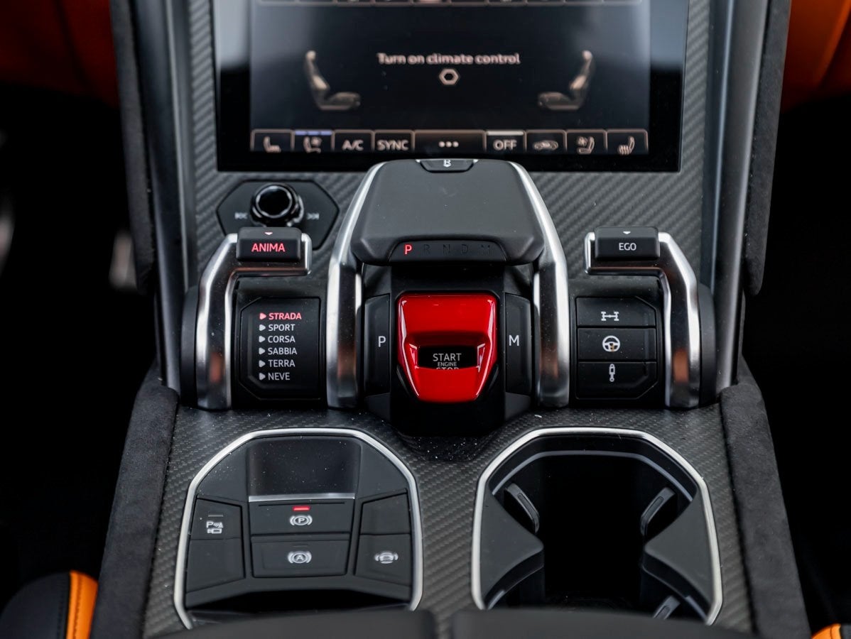 2024 Lamborghini Urus S