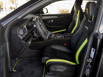 2023 Lamborghini Urus Performante