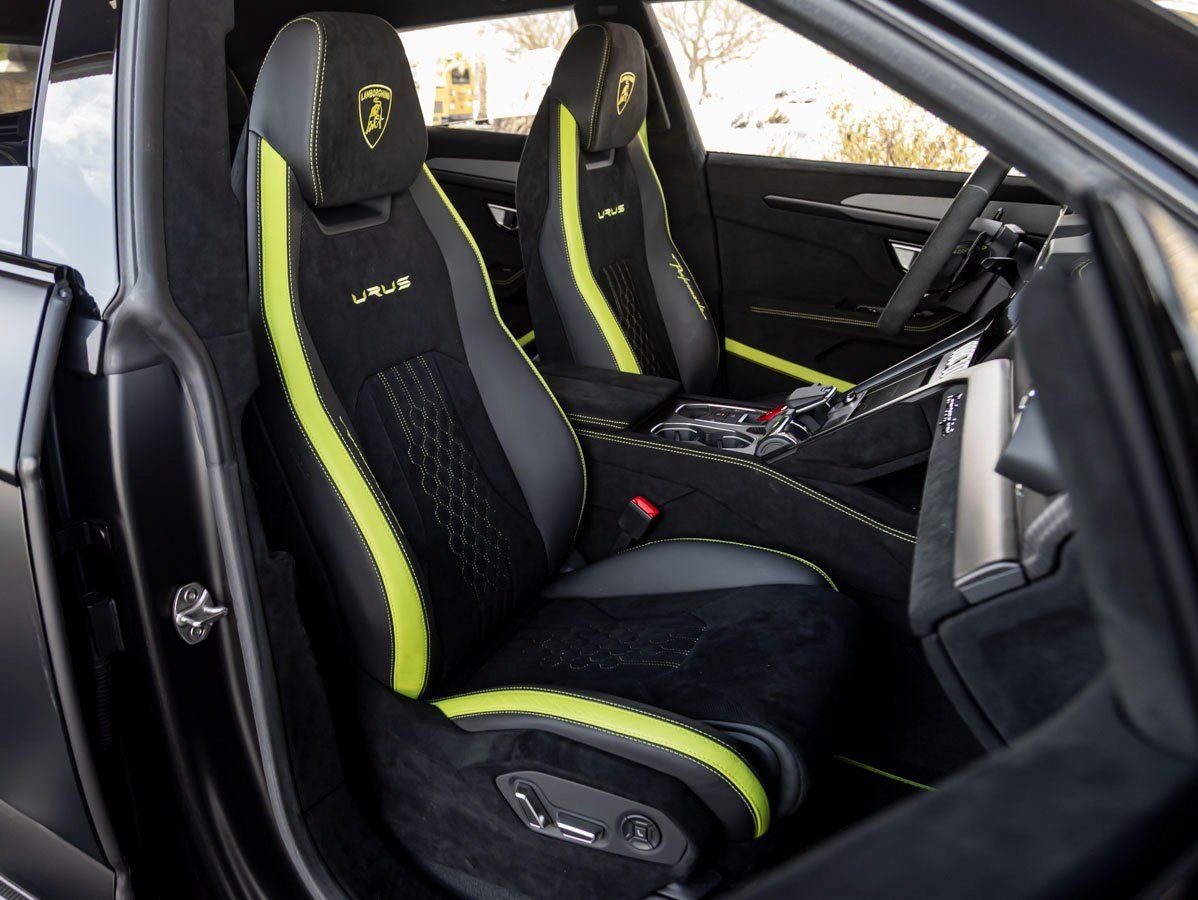 2023 Lamborghini Urus Performante